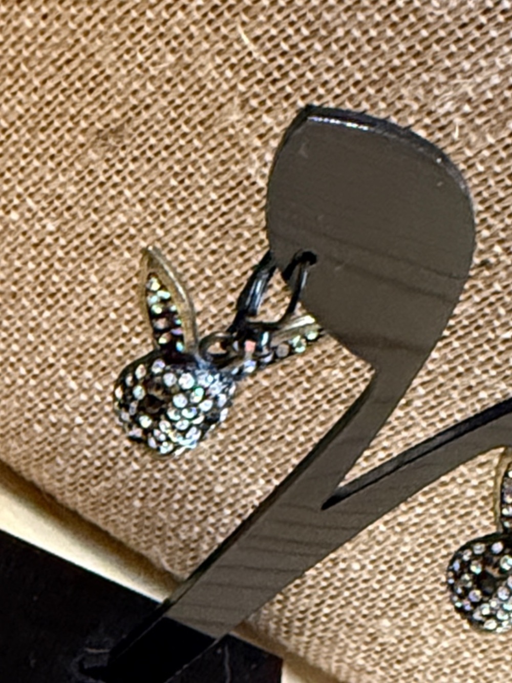 Vintage Betsey Johnson Dark Forest Rabbit Head Aurora Borealis Crystal Earrings - Picture 3 of 5